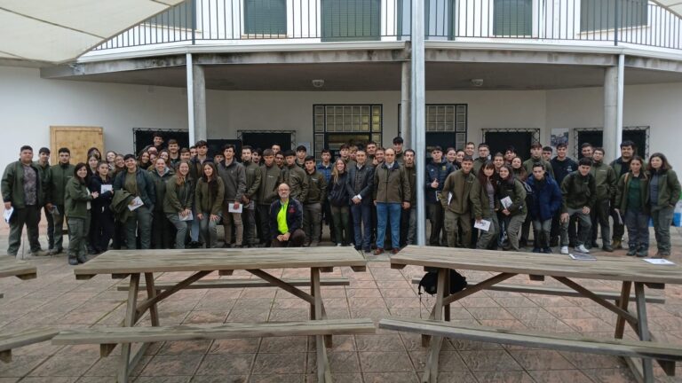 La Diputación de Badajoz impulsa la Educación Agropecuaria con la visita del IES Nuestra Señora de Bótoa a la Finca ‘La Cocosa’