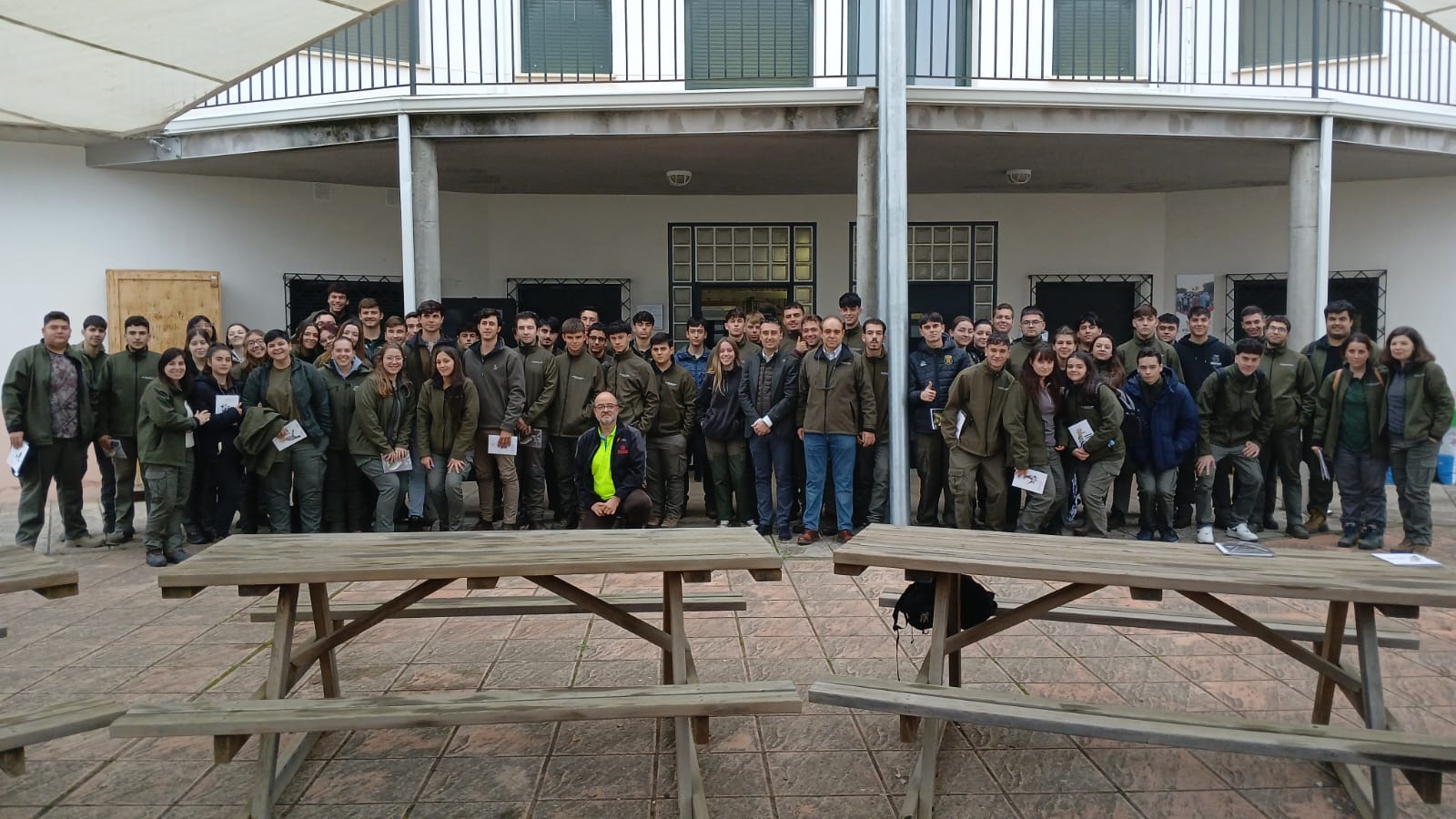 La Diputación de Badajoz impulsa la Educación Agropecuaria con la visita del IES Nuestra Señora de Bótoa a la Finca ‘La Cocosa’