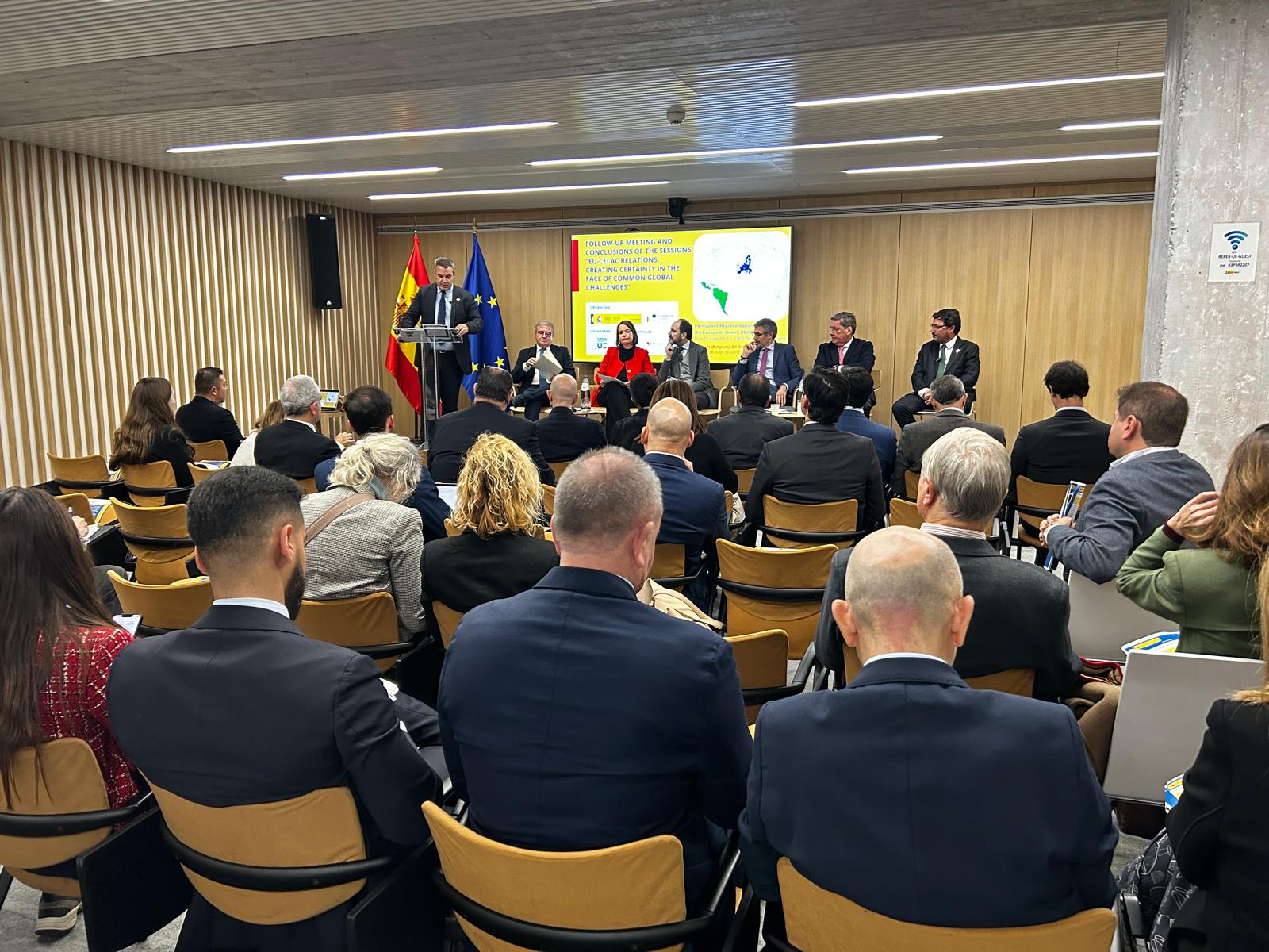 Santamaría destaca el papel de Extremadura y de la Fundación Academia Europea e Iberoamericana de Yuste en las relaciones UE – América Latina