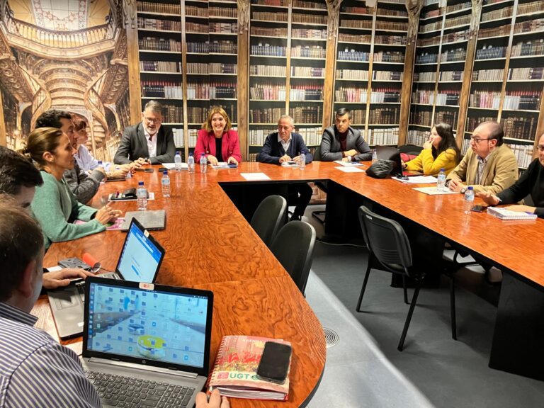 Los centros educativos públicos extremeños unificarán su tipología y sus cargos directivos por primera vez en Extremadura