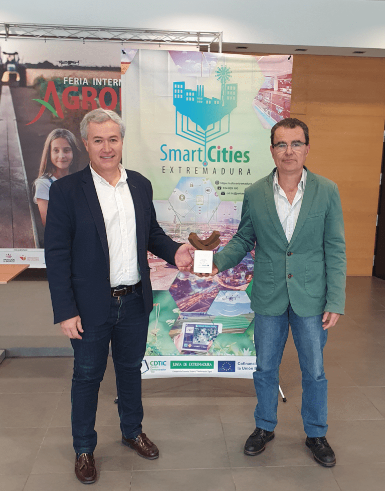 La Diputación de Badajoz, reconocida en el X Foro Small Smart Cities por su compromiso con la digitalización municipal