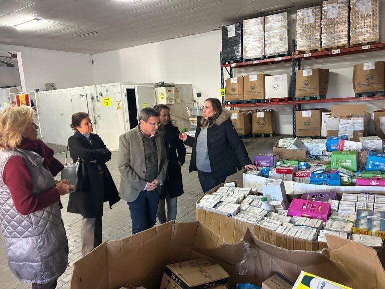 La Diputación de Badajoz incrementará en 2025 su aportación al Banco de Alimentos hasta los 30.000 euros