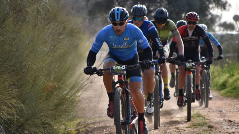 La Diputación de Badajoz abre el plazo para que deportistas de alto rendimiento de la provincia se beneficien de los 100.000 euros puestos a su disposición