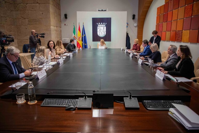 El Consejo de Gobierno aprueba un conjunto de ayudas para el fomento del empleo, por importe de 10,3 millones de euros