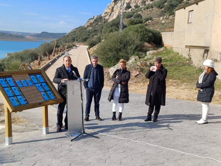 La Junta destina 450.000 euros para el primer paseo fluvial de Extremadura, inaugurado este martes en Alange