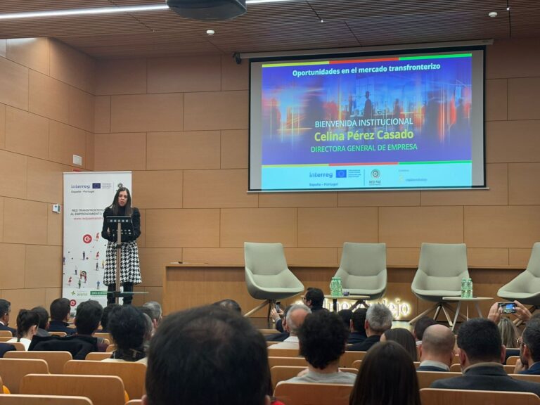 La jornada sobre las oportunidades en el mercado transfronterizo reúne a un centenar de empresas en Badajoz