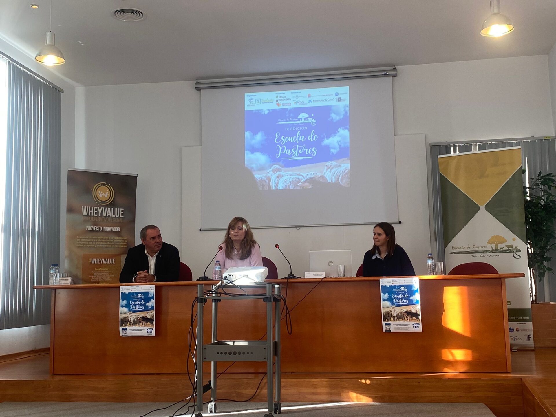 La Junta ensalza la labor de la Escuela de Pastores Tajo Salor Almonte en la clausura de su IX edición