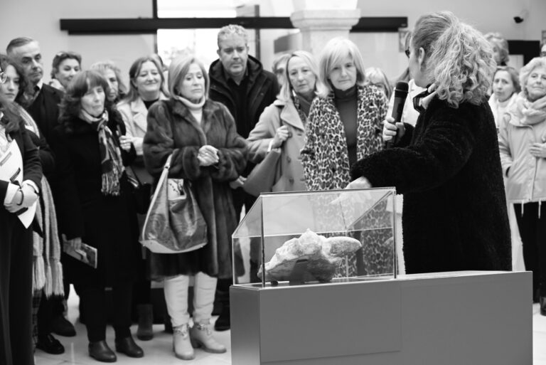 Bazaga destaca la apuesta de la Junta por la difusión del patrimonio en la inauguración de la exposición ‘Reflejos de un imperio’