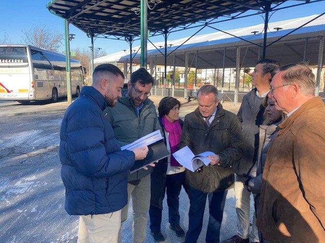 Manuel Martín avanza una inversión de 500.000 euros este año para obras en estaciones de autobuses de municipios de menos de 15.000 habitantes