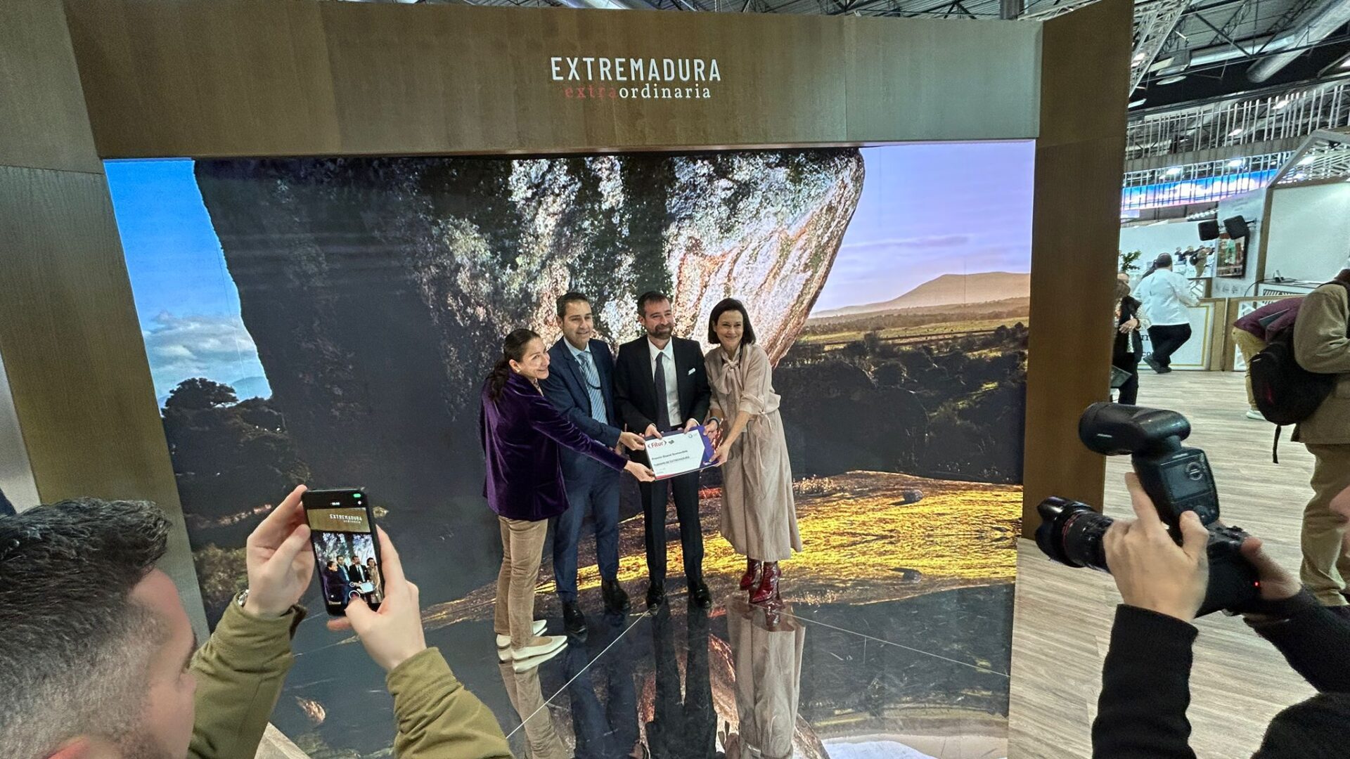 Extremadura gana en FITUR el premio al mejor stand sostenible
