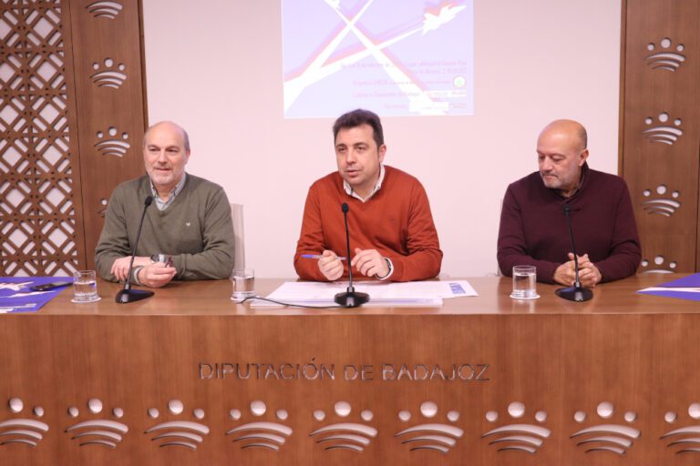 100 años de aviación reunidos en el Hospital Centro Vivo