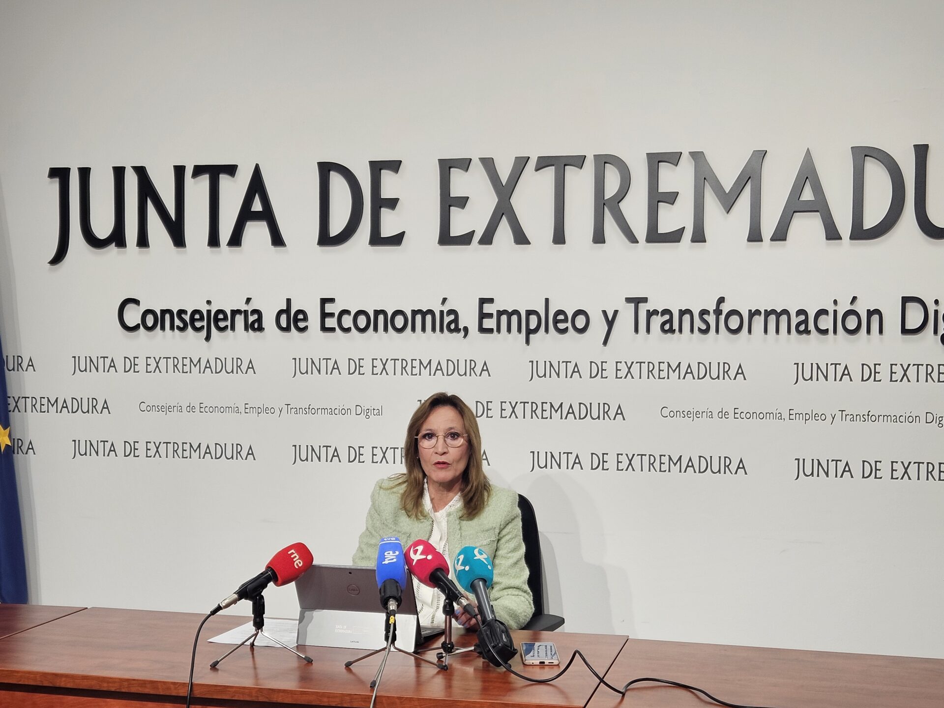 El paro en Extremadura se sitúa en enero del 2025 en 72.901 personas, la cifra más baja para un mes de enero desde hace 20 años