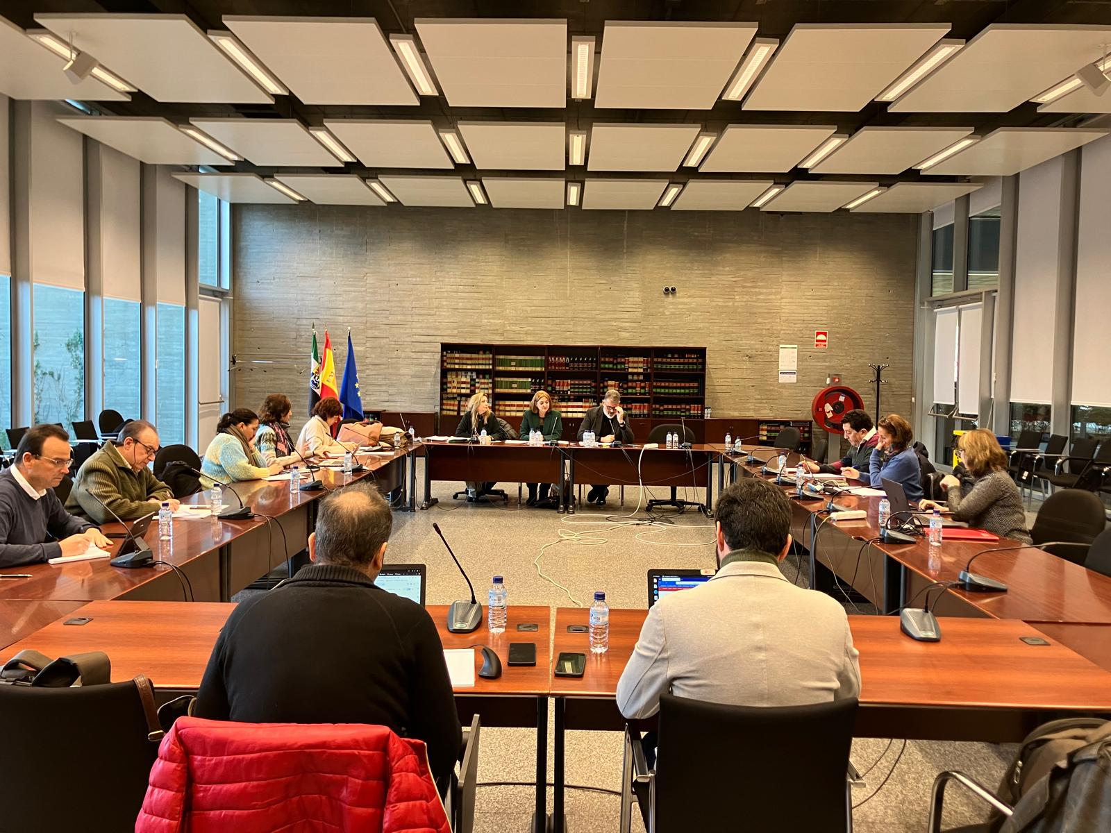 Educación publicará una nueva Orden para que los docentes obtengan la acreditación y habilitación lingüística en lengua extranjera