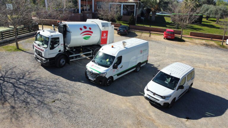 Promedio invierte en tres nuevos vehículos para el servicio de recogida de residuos en la comarca Tierra de Barros – Río Matachel