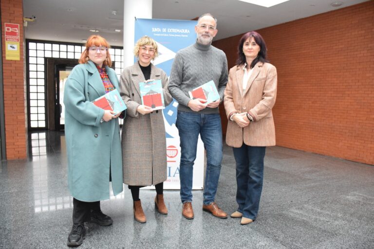 El MEIAC presenta el libro ‘La torre roja’ que conmemora sus 30 años y pretende despertar el interés por el arte contemporáneo