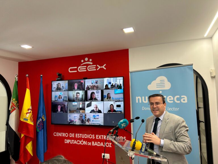 El Centro de Estudios Extremeños acoge en su centenario el 50 Espacio Nubeteca de la red de la Diputación de Badajoz