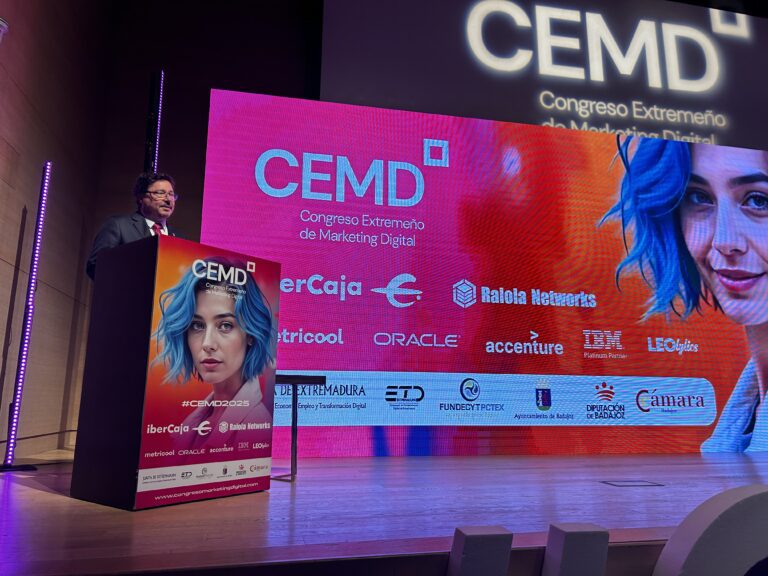 Santamaría destaca la apuesta de la Junta por la implantación de IA en las empresas, en el Congreso Extremeño de Marketing Digital