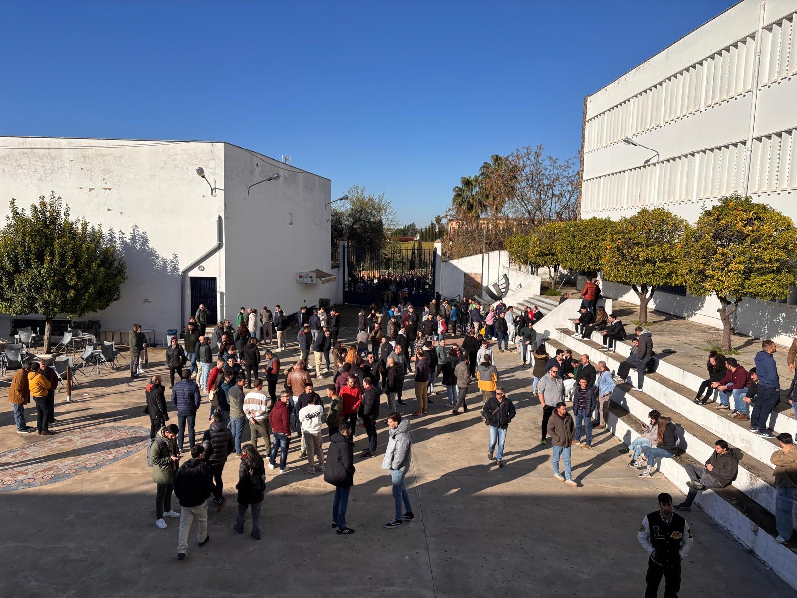 Un 90% de aspirantes se presentan a la constitución de listas de espera de bombero forestal conductor de Extremadura