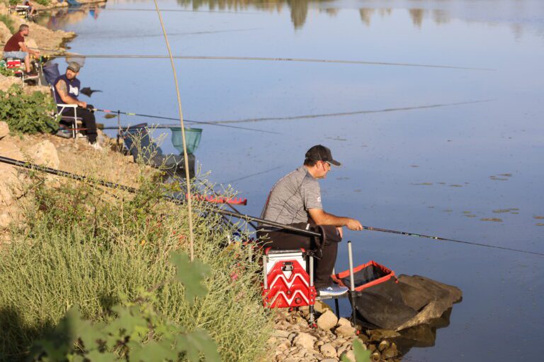La Junta de Extremadura pone en marcha la licencia telemática de pesca a través de la plataforma ARADO