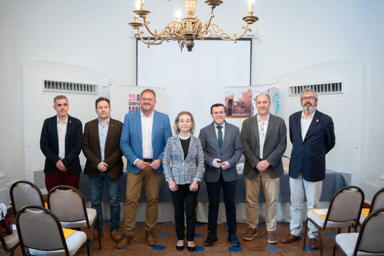 El presidente de la Diputación destaca el trabajo “riguroso y apasionado” del Instituto de Arqueología de Mérida en su 25 aniversario