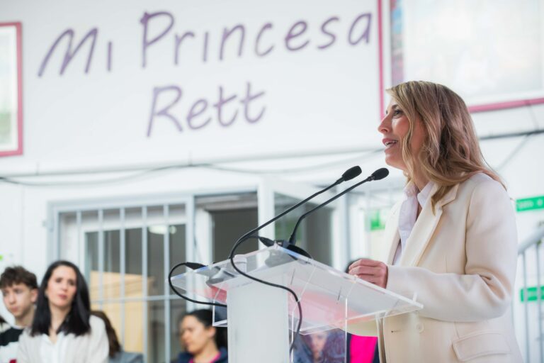 María Guardiola inaugura el nuevo centro de día de la Asociación Mi Princesa Rett en Badajoz: “Días como este dan sentido a las instituciones”