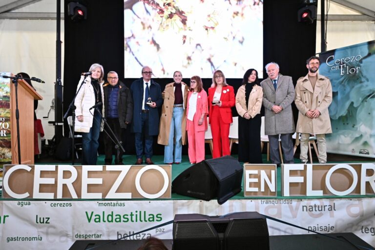 Guardiola inaugura el Cerezo en Flor, fiesta declarada de Interés Turístico Nacional: “Un homenaje a esta tierra y al esfuerzo y dedicación de los cereceros”