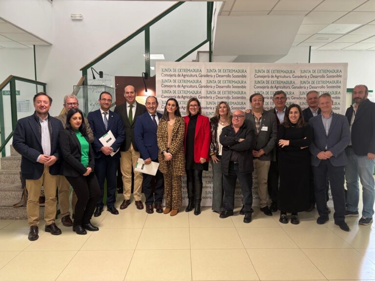 Agricultura celebra el Consejo Superior del Cooperativismo de Extremadura con la propuesta de un nuevo Reglamento de Registro de Cooperativas