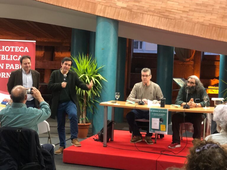 La Editora Regional presenta el poemario ‘El corazón y la memoria’, del poeta y artista visual Antonio Gómez