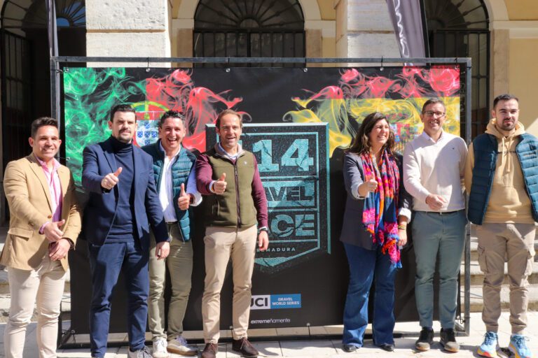 Más de 500 personas participan este fin de semana en la 114 Gravel Race en Badajoz