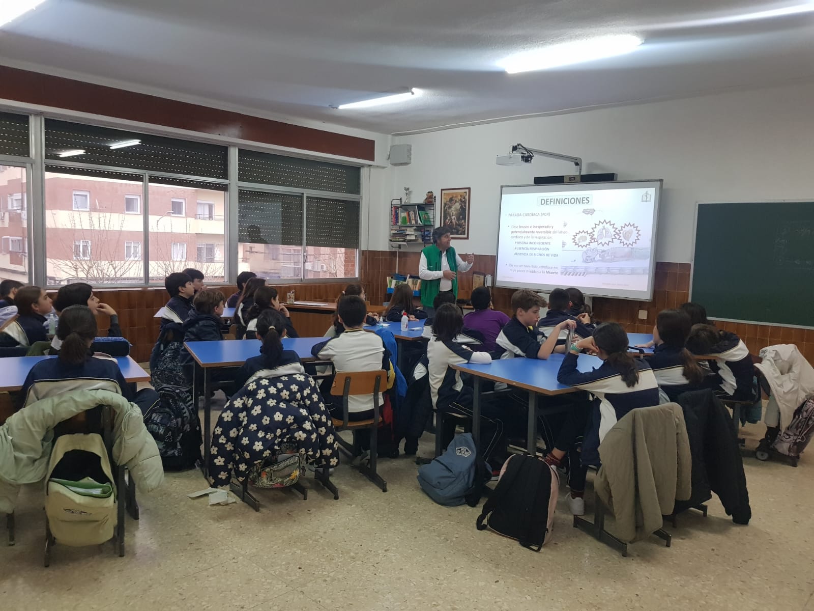 Los centros educativos dispondrán de medidas de atención educativa para aquellos alumnos que no cursen enseñanzas de religión