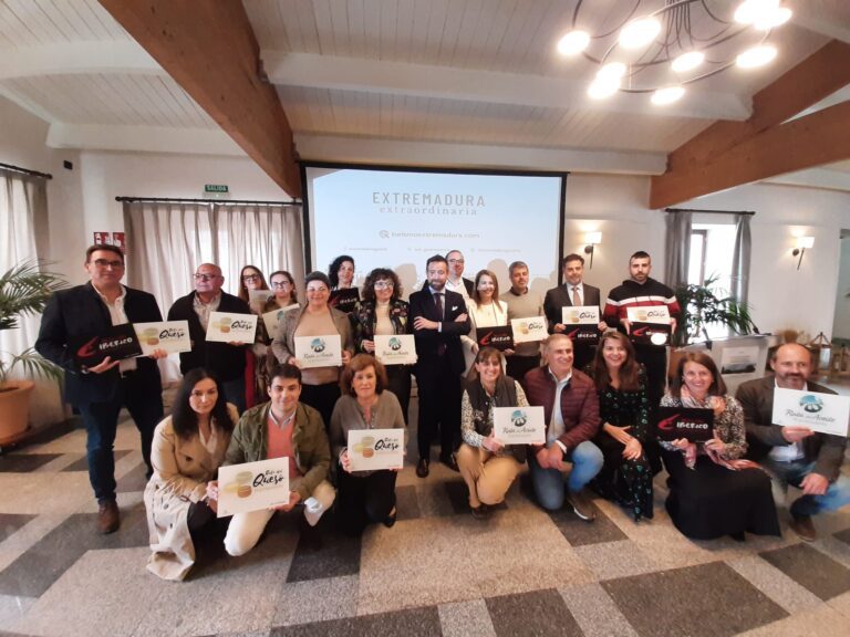 La Junta de Extremadura celebra la incorporación de 54 nuevos socios a sus Rutas Gastronómicas Sostenibles
