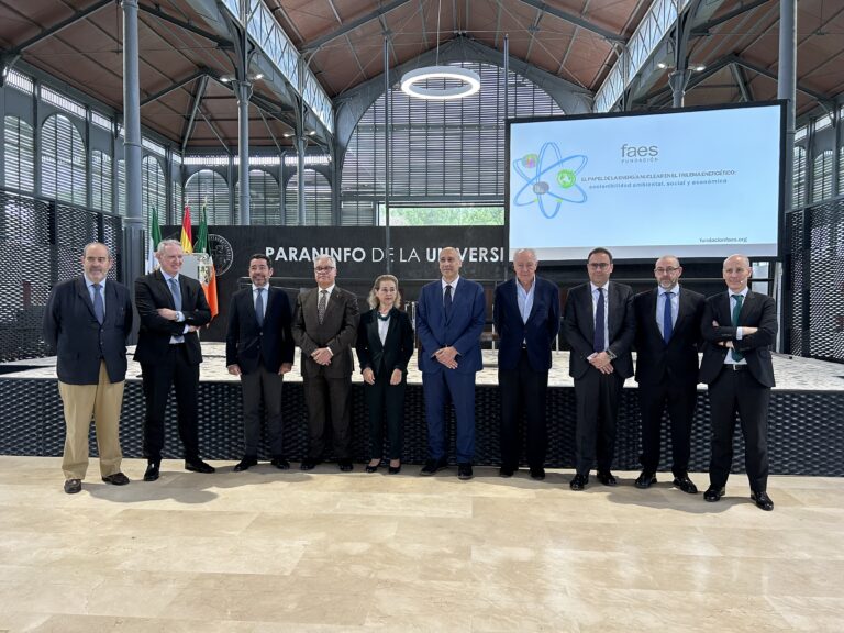 María Mercedes Vaquera defiende la continuidad de la central nuclear de Almaraz “porque genera empleo, inversión y energía limpia”