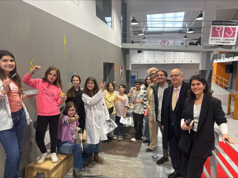 Medio millar de jóvenes participan en las quedadas creativas por la igualdad organizadas por el IJEX y el IMEX