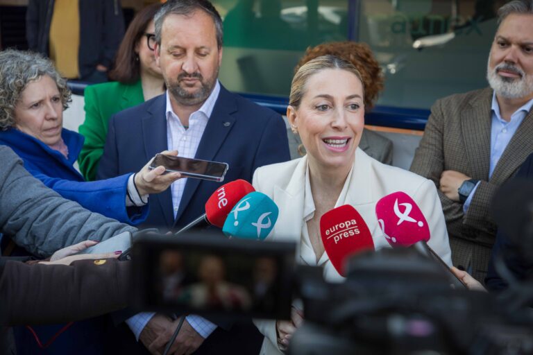 Guardiola destaca la donación de Orenes a cinco asociaciones sociales como una “inversión en cuidados y esperanza”
