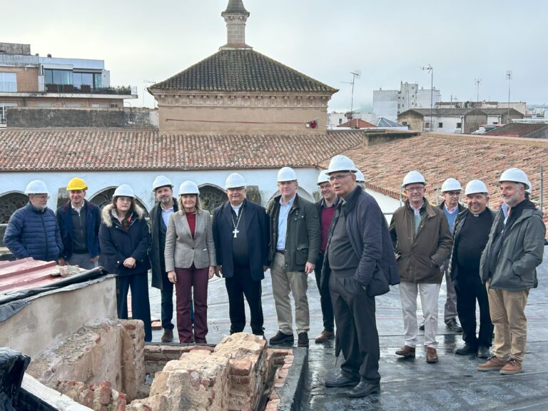 Bazaga subraya el compromiso de la Junta con el patrimonio durante la visita a las obras de restauración de la Catedral de Badajoz