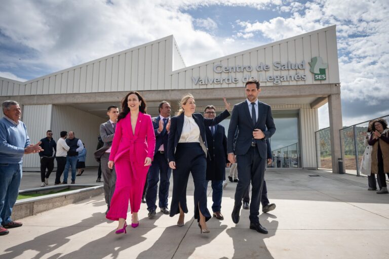 María Guardiola inaugura el Centro de Salud de Valverde de Leganés: “Simboliza nuestro firme compromiso con la sanidad pública”