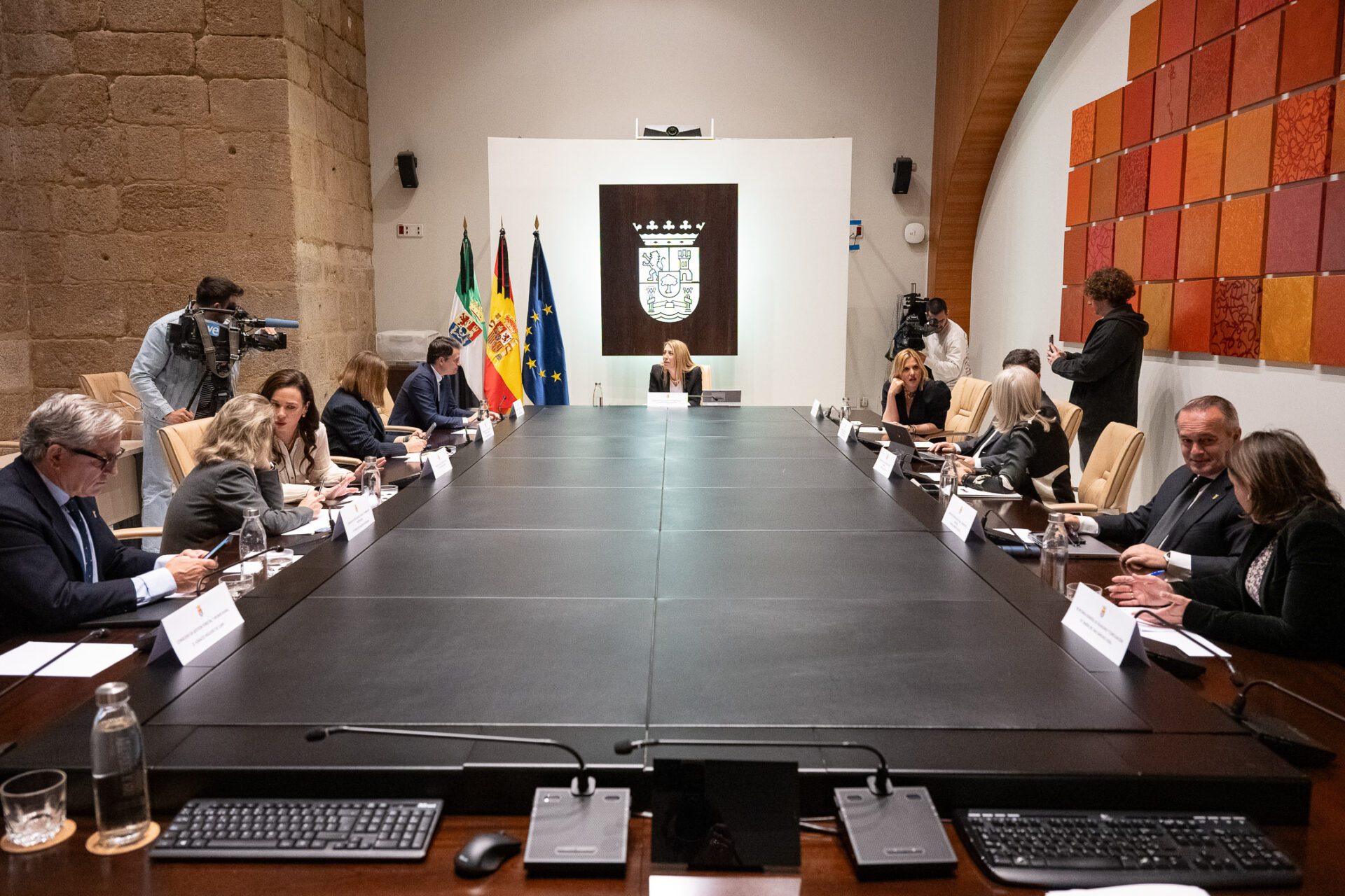 El Consejo de Gobierno aprueba la construcción de un nuevo centro de atención integral a personas mayores en la comarca Llerena-Zafra