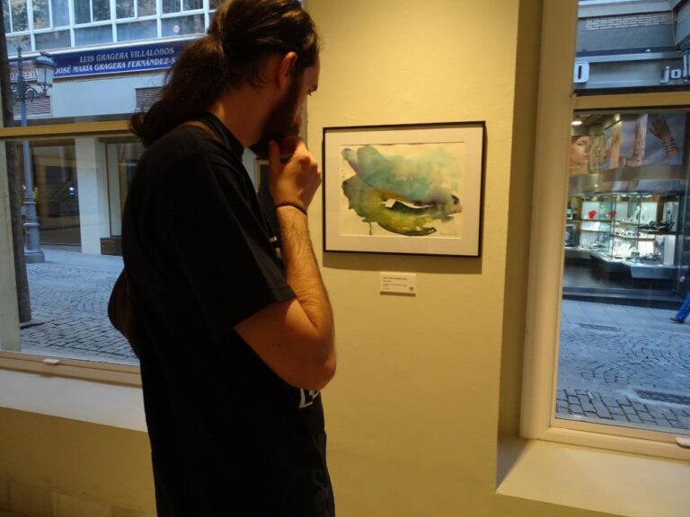 La vida del Casco Antiguo de Badajoz mantiene su esencia cultural con la exposición en la Sala Vaquero Poblador