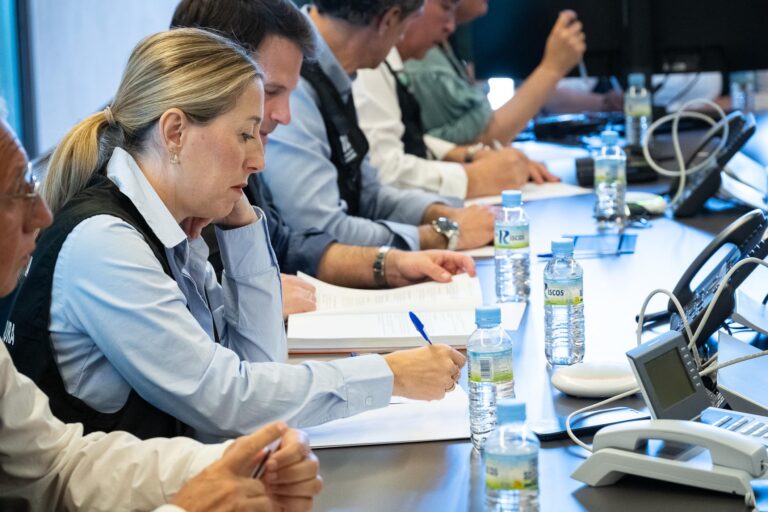 Guardiola garantiza el funcionamiento de infraestructuras críticas y servicios públicos esenciales tras la reunión del CECOPI