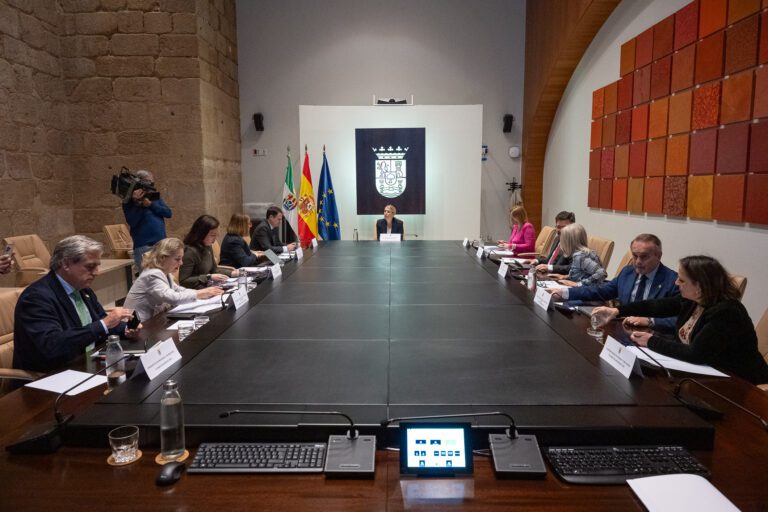 La Junta de Extremadura destina 1,7 millones de euros a la reparación de carreteras dañadas por las lluvias de febrero y marzo