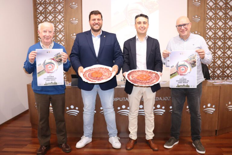 Del 1 al 4 de mayo Barcarrota se convierte en la cuna del cerdo ibérico