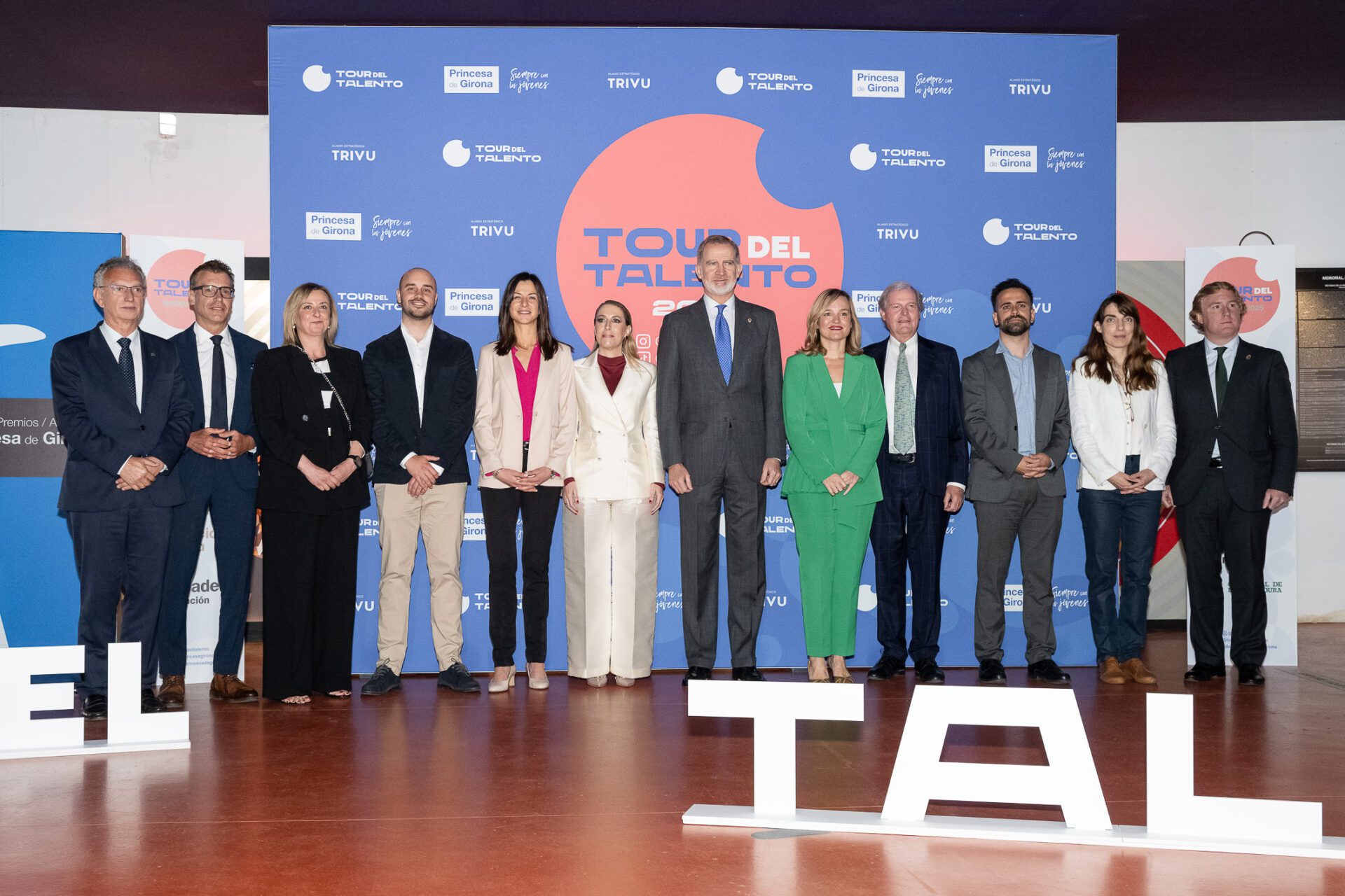 La presidenta de la Junta de Extremadura participa en el acto de proclamación del ‘Premio Princesa de Girona Investigación 2025’ presidido por el rey Felipe VI