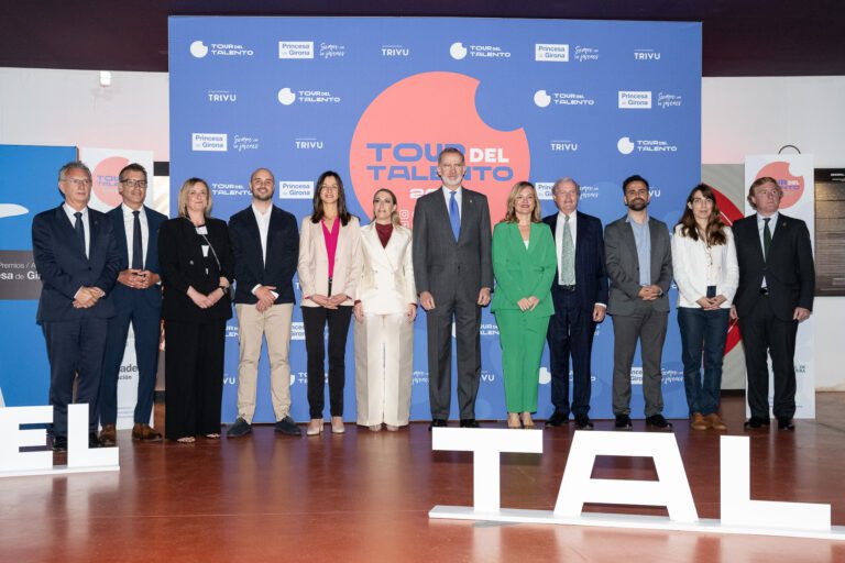 La presidenta de la Junta de Extremadura participa en el acto de proclamación del ‘Premio Princesa de Girona Investigación 2025’ presidido por el rey Felipe VI