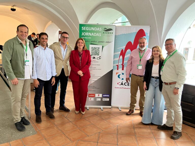La Junta de Extremadura subraya la reducción de ratios y el afianzamiento de plantillas docentes para mejorar la educación