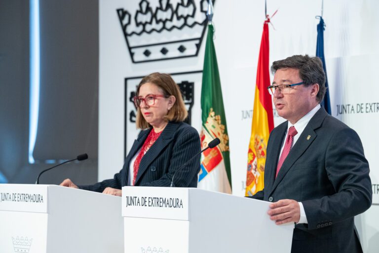 La Junta presenta `Extremadura sigue’ un plan dotado inicialmente con casi 3 millones para impulsar y apoyar el relevo empresarial en la región