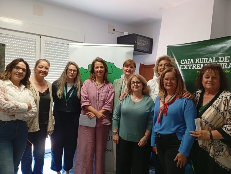 La Junta defiende una incorporación “más plena” de las mujeres al sector agrario en una jornada sobre el papel de estas en el mundo rural