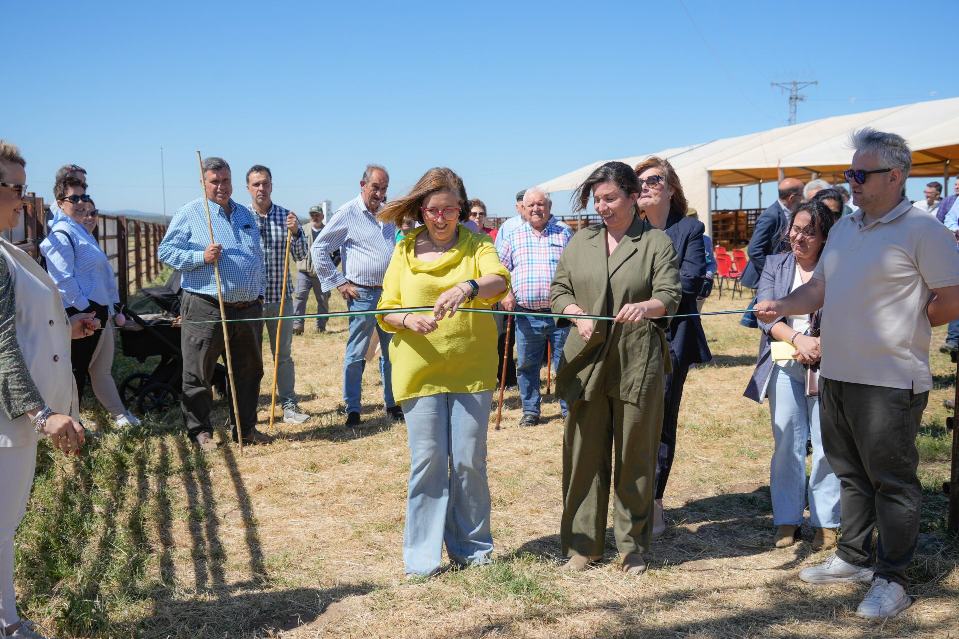 Mercedes Morán inaugura la I Feria de Ganado de Torremocha reafirmando su compromiso con el sector ganadero regional