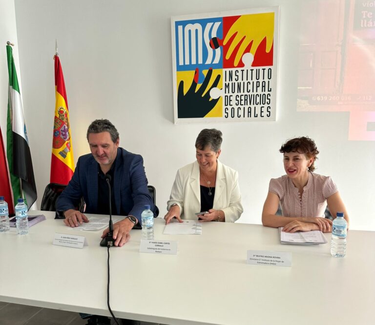 El IMEX reúne en Badajoz a todos los profesionales que combaten las violencias contra las mujeres en la primera Mesa Territorial del año