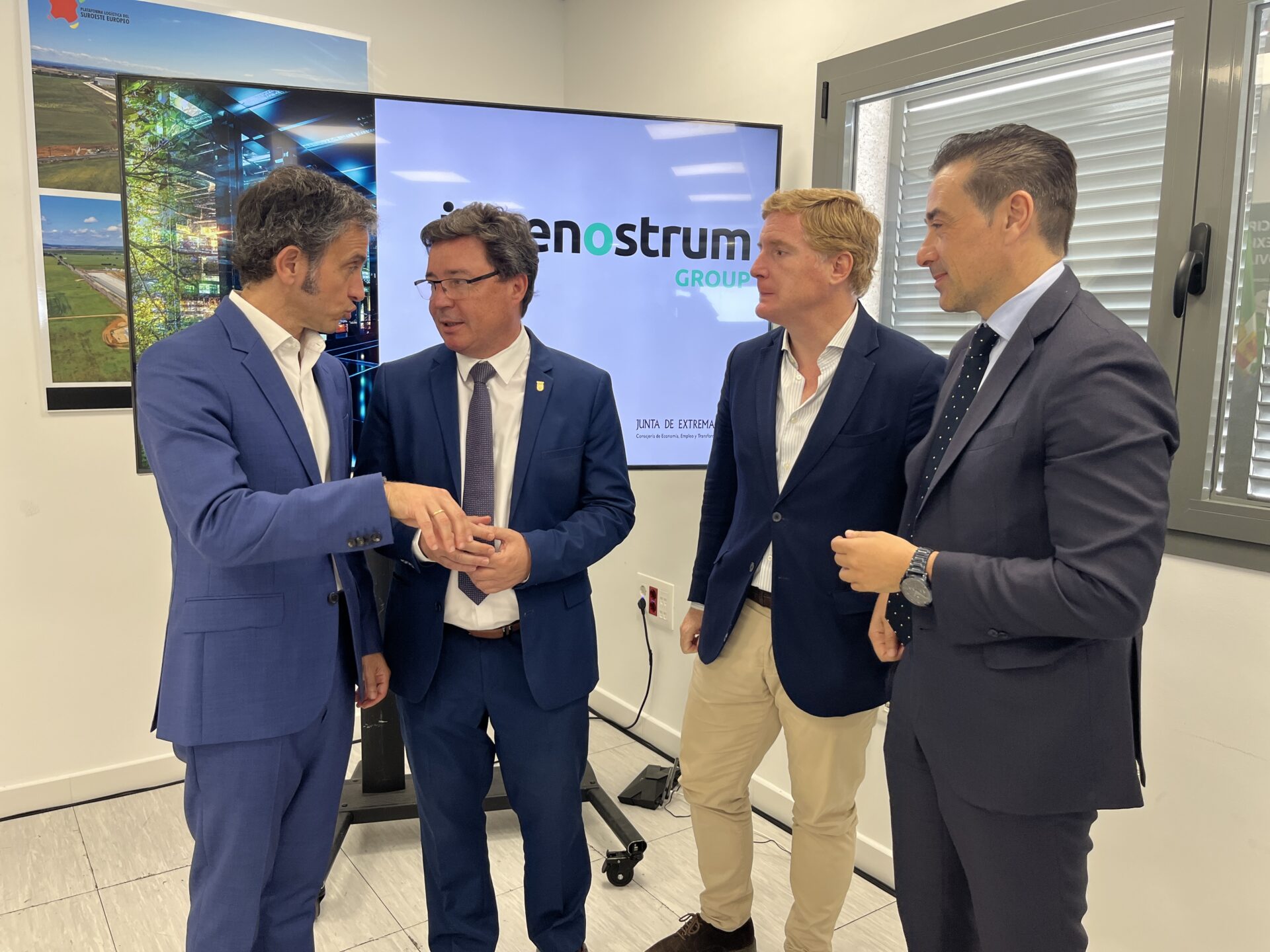 Santamaría destaca que el Centro de Datos Nostrum Evergreen es un ejemplo de empresa tractora para el desarrollo del ecosistema digital en Extremadura