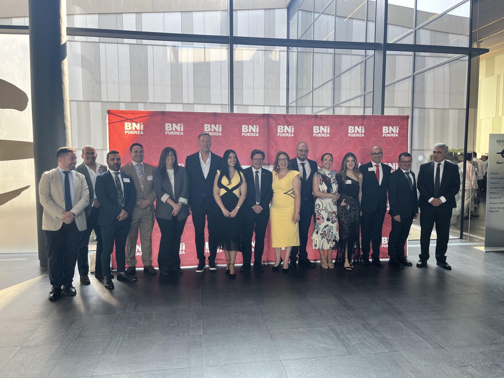 El consejero de Economía felicita a BNI Fuerza Badajoz por su décimo aniversario y les agradece su colaboración con la Junta como agentes dinamizadores de programas y ayudas